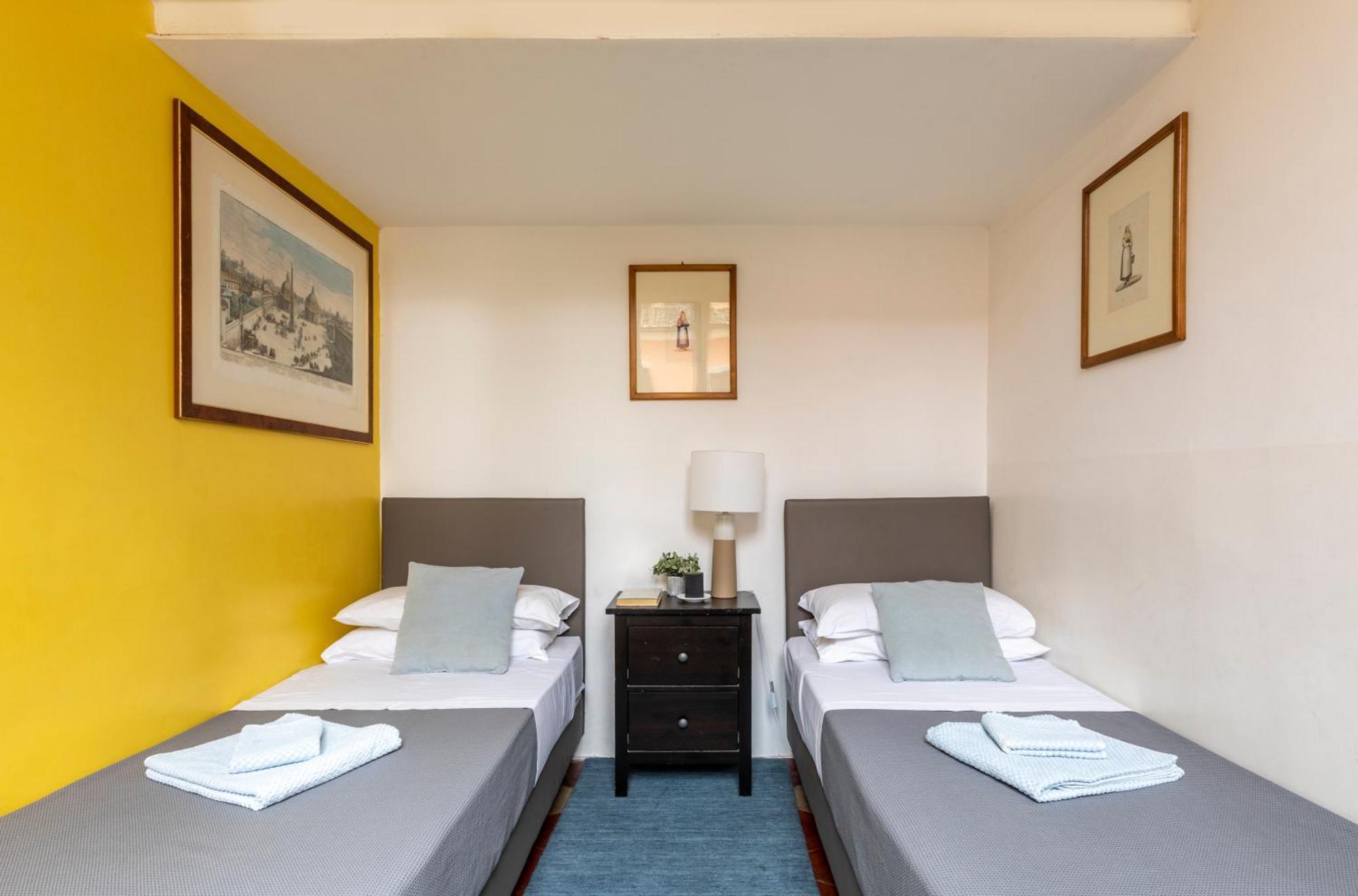 רומא Colosseo Apartment- Heart Of Rione Monti מראה חיצוני תמונה
